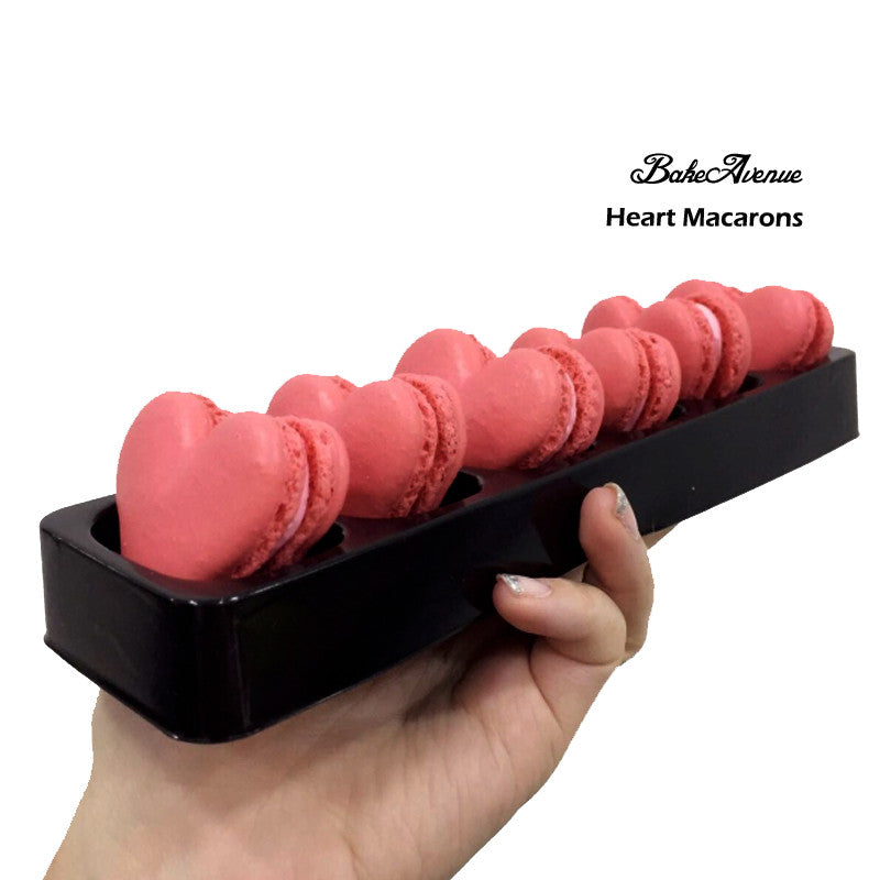 Valentine's Day Heart Macarons (6 Pcs )