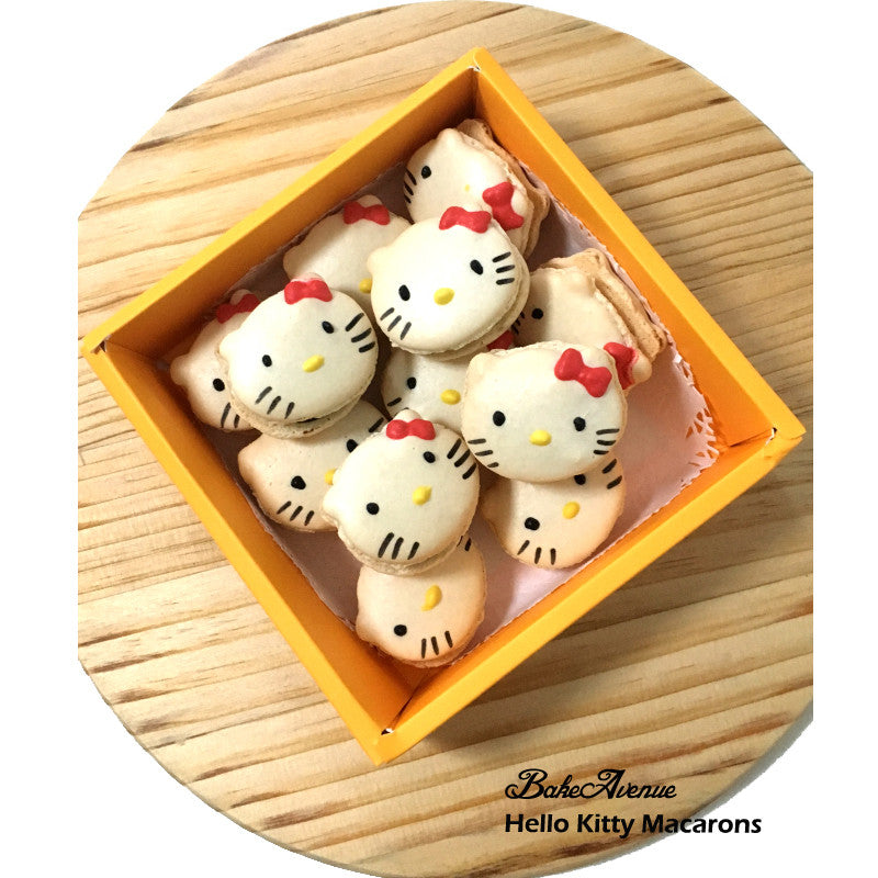 Hello Kitty Macarons