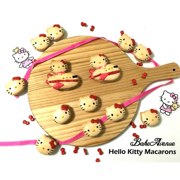 Hello Kitty Macarons