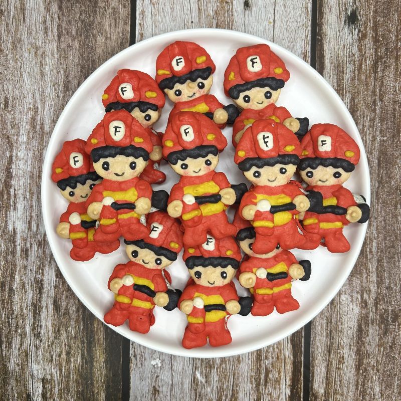 Fireman Theme (Fireman) Macarons