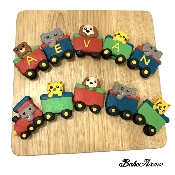 Animal Train Macarons