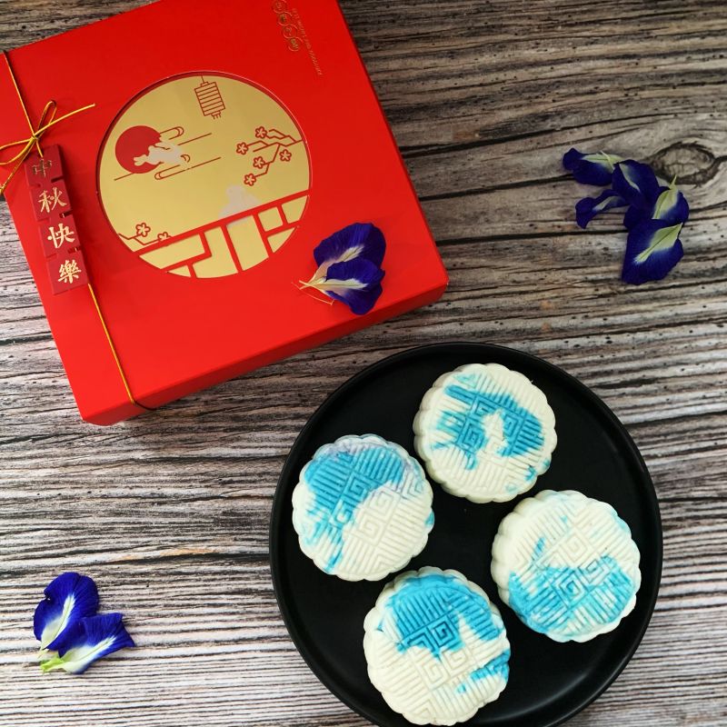 Blue Pea Pandan Snowskin Mooncakes (No Yolk)
