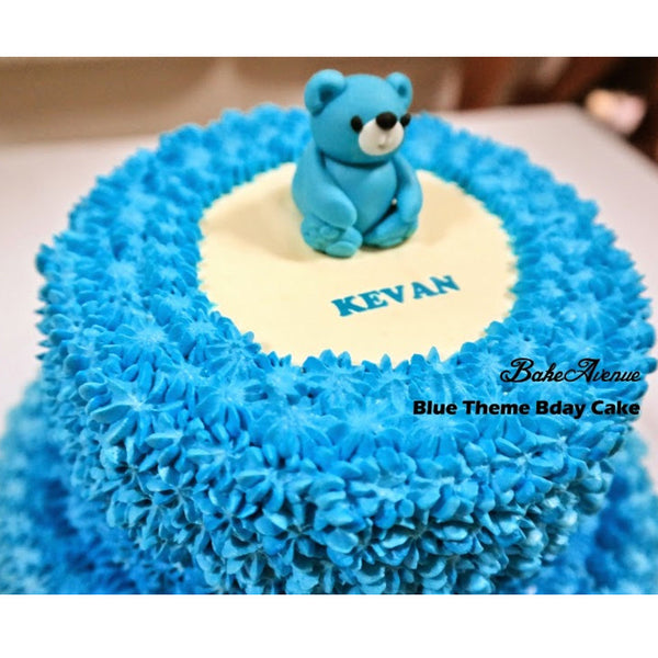2 Tiers Blue Ombre Bear Cake