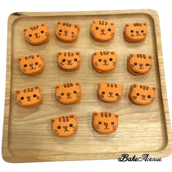 Cat Macarons (Orange)