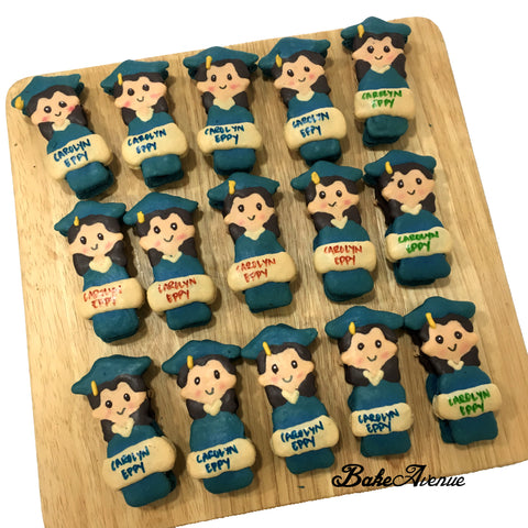 Graduation Macarons (Design 2)