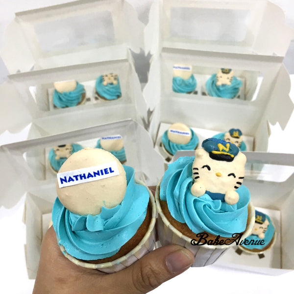 Hello Kitty (Mr Daniel Pilot) Macaron Cupcakes