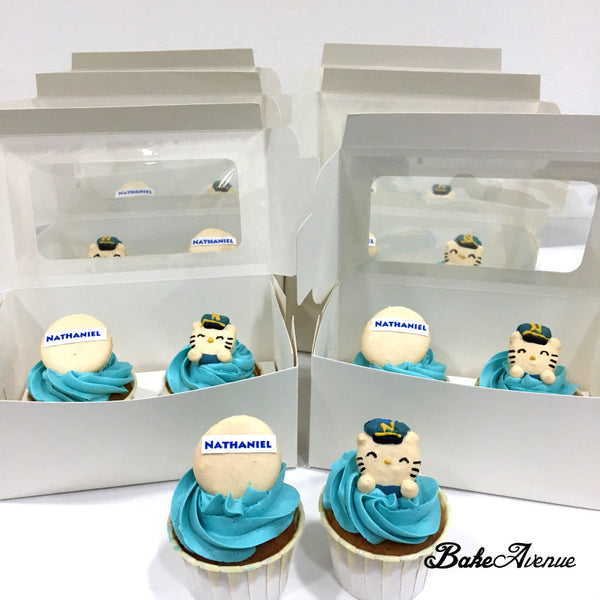 Hello Kitty (Mr Daniel Pilot) Macaron Cupcakes