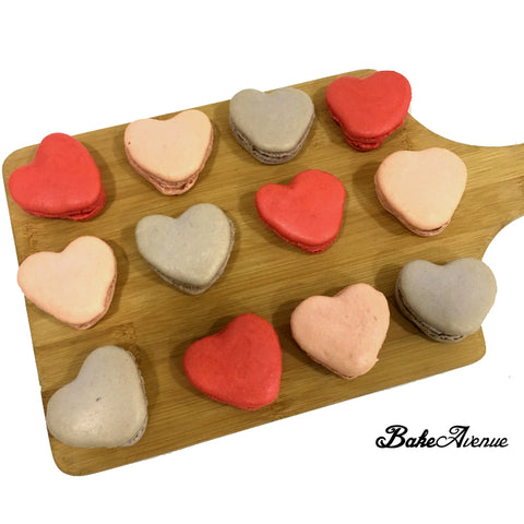 Valentine's Day Heart Macarons (12 Pcs)
