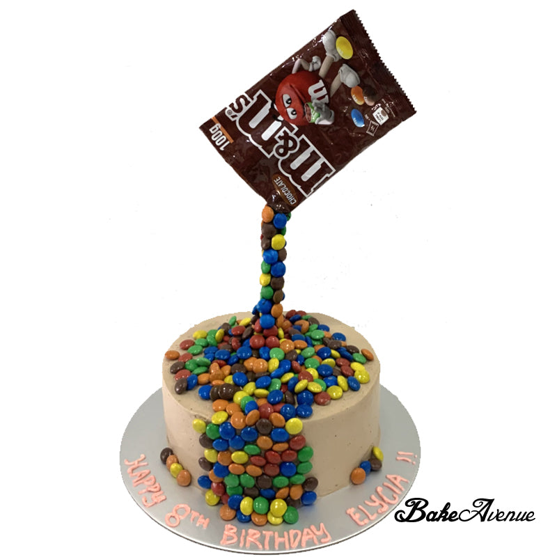 Gravity cake | Gravity cake, Anti gravity cake, Realistic cakes