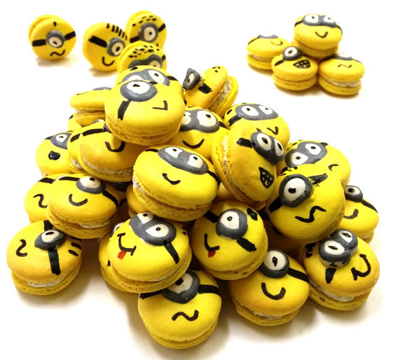 Minion (Round) Macarons