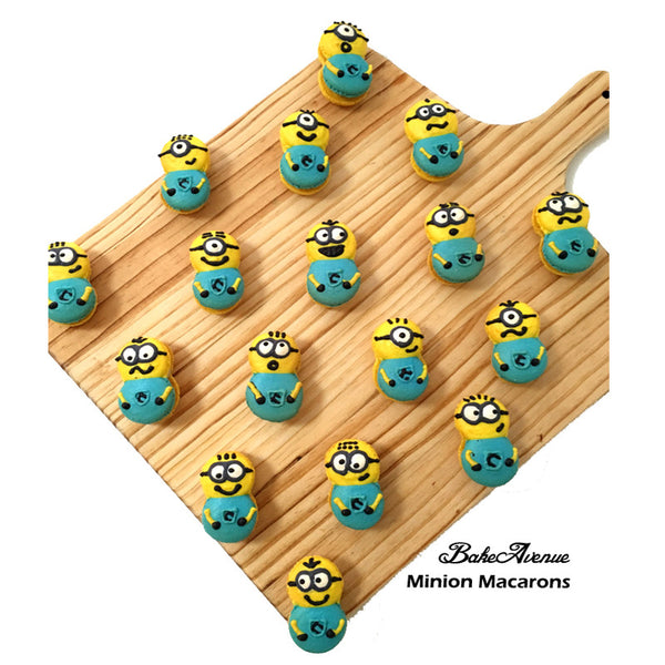 Minion (Design 1) Macarons