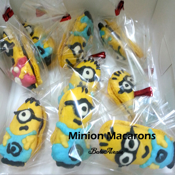 Minion (Design 2) Macarons