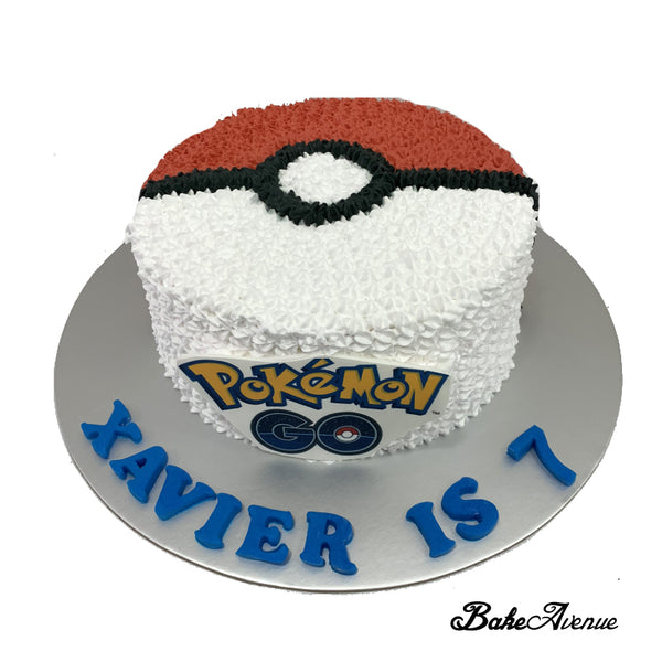 Pokemon Pokeball Cake