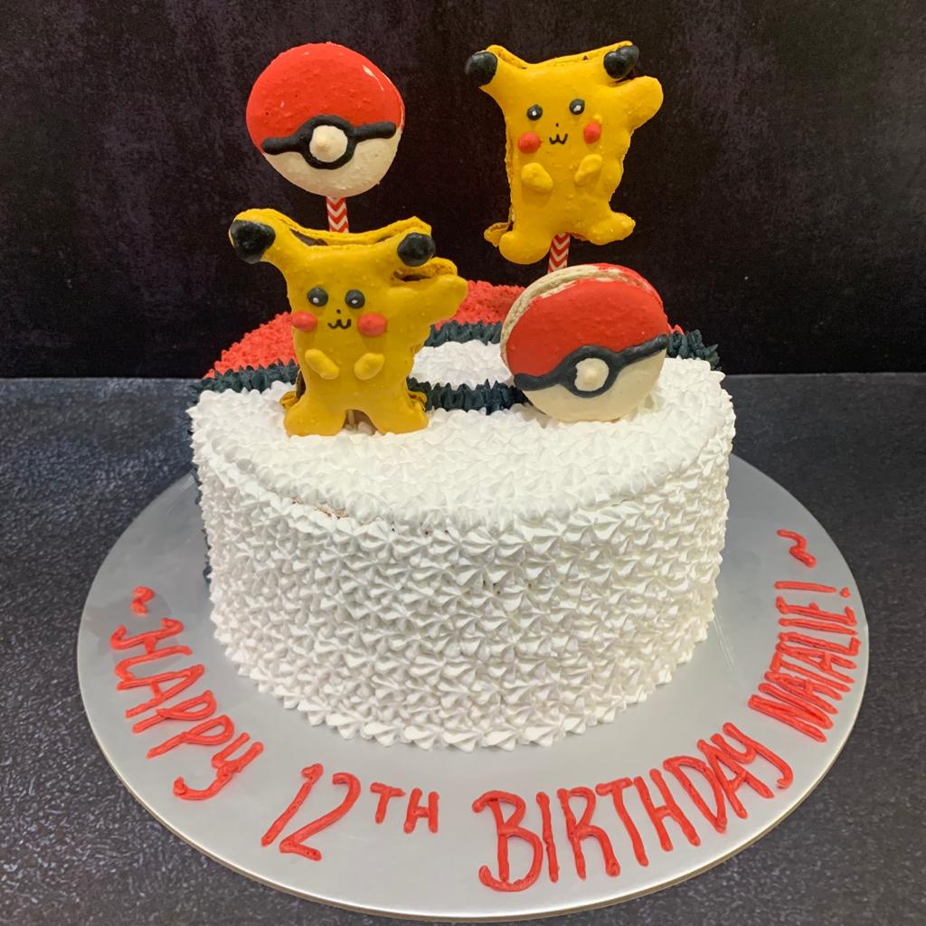 DIY Pokemon Cake - Surprise Pinata Pokeball Cake - Red Ted Art - Kids Crafts