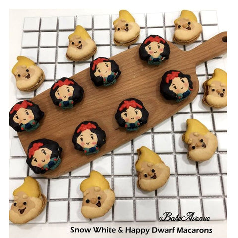 Princess (Snow White) Macarons