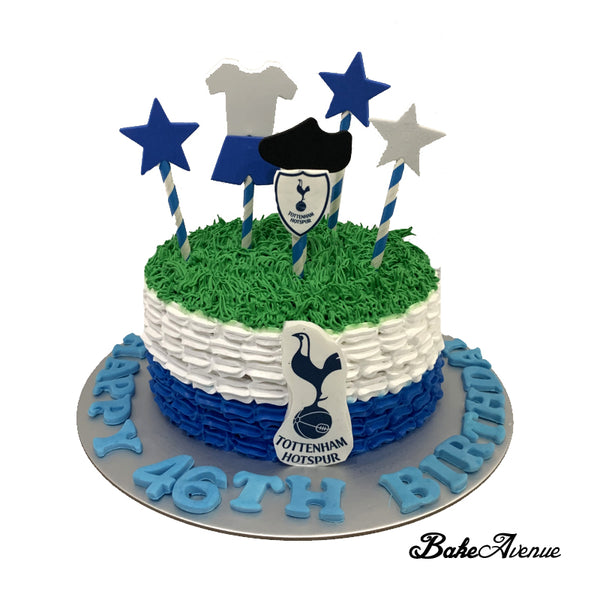 Sports Soccer Ombre Cake with toppers (Tottenham Hotspur Football)
