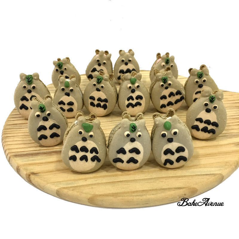 Totoro Macarons