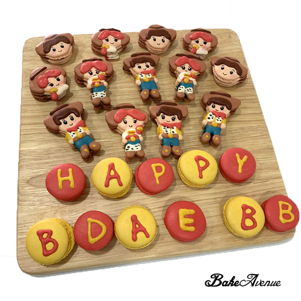 Toy Story - Woody Face Macarons