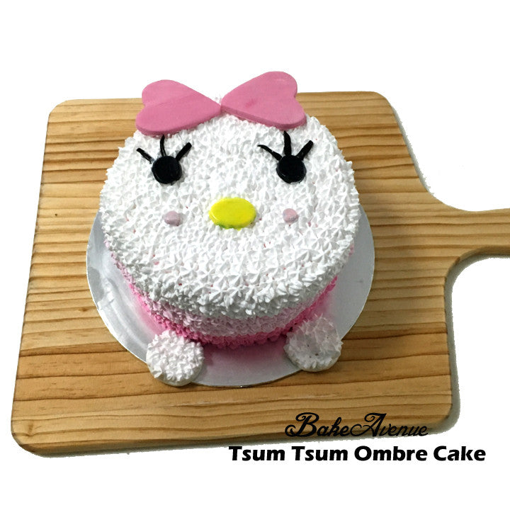 Tsum Tsum Daisy Duck Cake