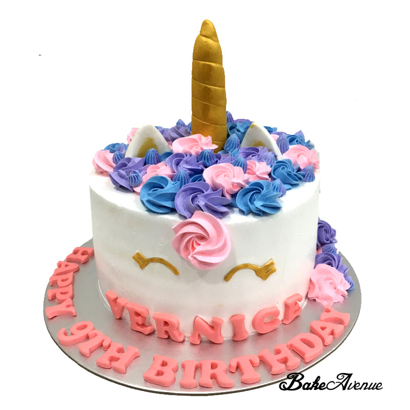 Durre på X: Designer bags cake #desingercake #rainbowcake   / X